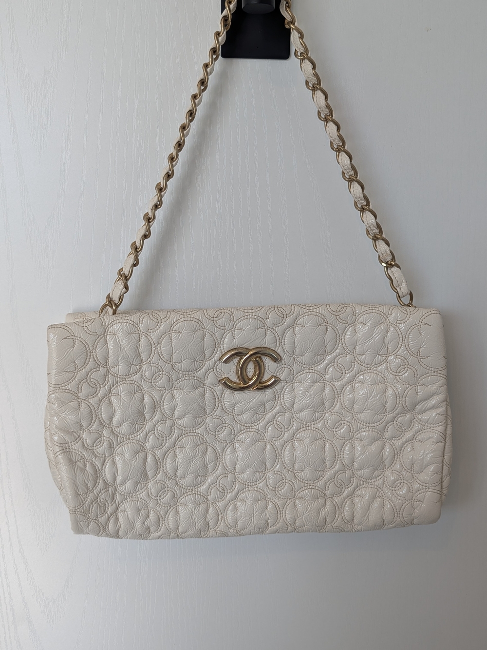 Chanel Camellia Stitched Leather Shoulder/Clutch Bag in Cream with Gold Hardware